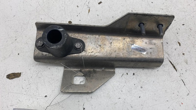 ⭕ 2016-2020 Tesla Model X Front Right Bumper Ankle Catcher Mount Suppo