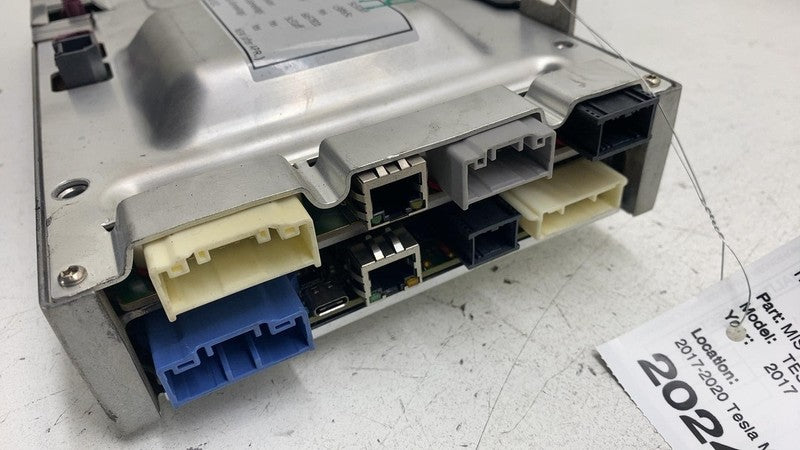 1098054 00 A 2017-2020 Tesla Model 3 Autopilot Media Control Module MCU / ADAS Computer Assy