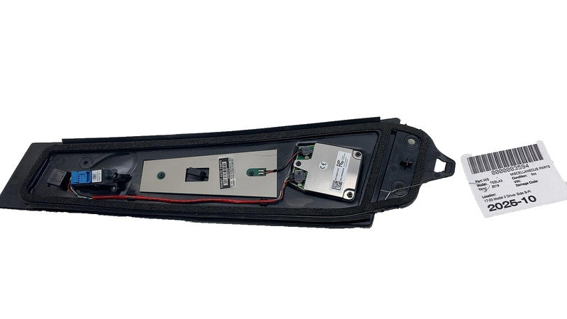 110043700C ⭕ 17-23 Model 3 Driver Side B-Pillar Applique Glass w/ Camera Left 1100437-00-C