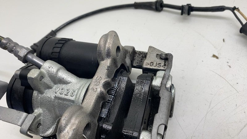 6883019-01 ⭕14-20 BMW i3 I01 Rear Driver Side Caliper w/ Brake Hose Line Left OEM 6883019