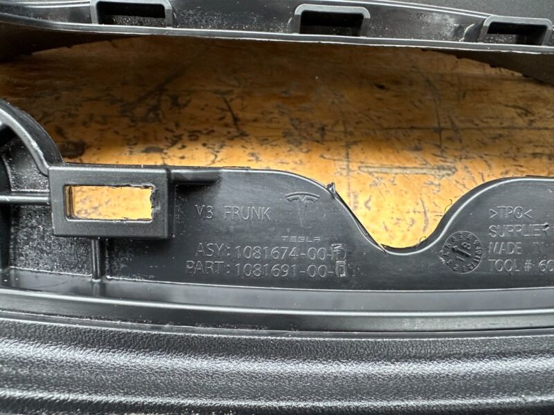 1081674 00 F ⭕ 17-20 Model 3 Frunk Storage Tray Box Front Trunk Compartment Well 1081674-00-F