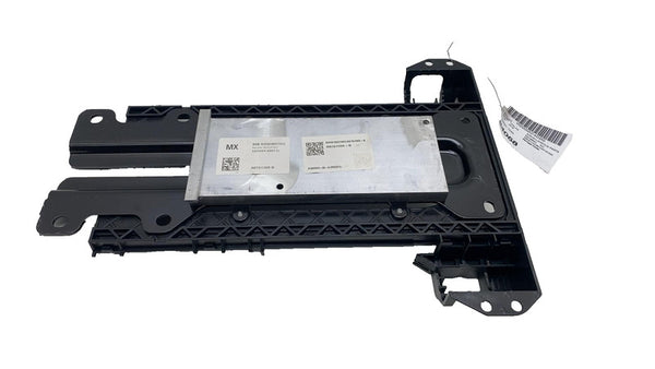 ⭕ 16-20 Model X Rear 2nd Row Middle Seat Floor Plate Catcher Module 1066653-00-A