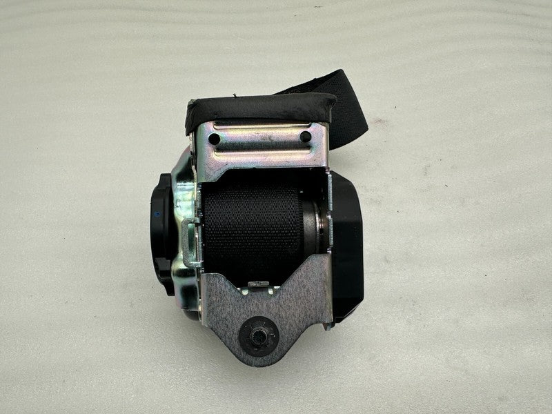 108128101F ⭕ 2017-2023 Model 3 Rear Left or Right 2nd Row Seatbelt Retractor 1081281-01-F