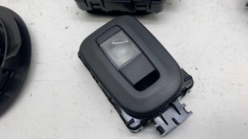 5SB00TRMAF ⭕17-25 Chrysler Pacifica SET of Roof Dome Light + Noise Reduction Mic 5SB00TRMAF