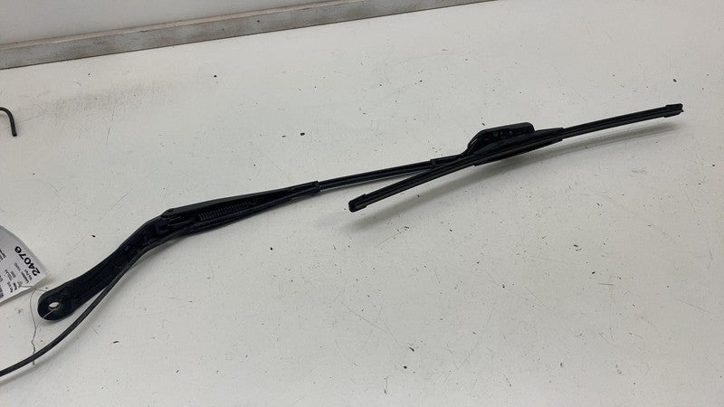 6004FV4054 ⭕ 2017-2023 Tesla Model 3 M3 Front Driver Side Windshield Wiper Arm & Blade Left