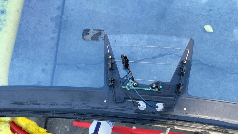 ⭕ 2016-2020 Tesla Model S Front Windshield Wind Screen Glass suit w/ T