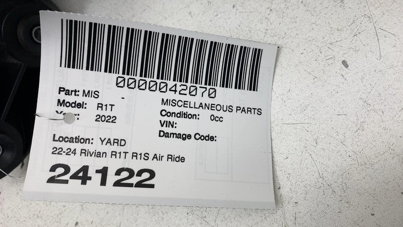 C100003132-F ⭕22-24 R1T R1S Air Ride Suspension Hydraulic Supply Compressor Pump C100003132-F