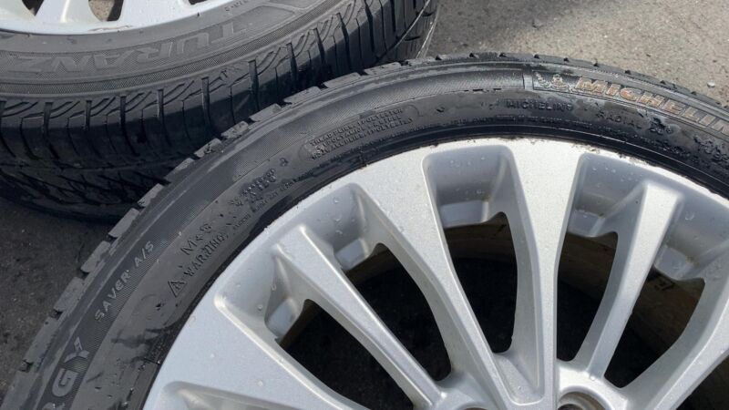 2017 2018 Ford C-Max SET of 4 Wheel Rim 17x7.0 w/ Tire 225/50 R17 OEM
