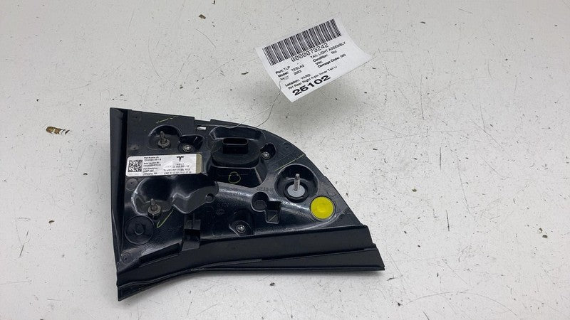 ⭕ 2017-2023 Model 3 Rear Right Inner Taillight LED Tail Lamp 4-Pin 150