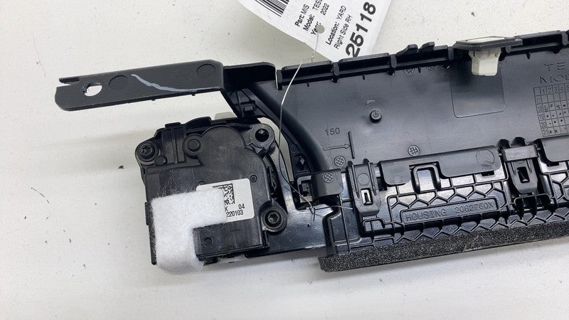 ⭕17-23 Model 3 Passenger Dash Heater A/C Air Vent Dash Duct Right 1083