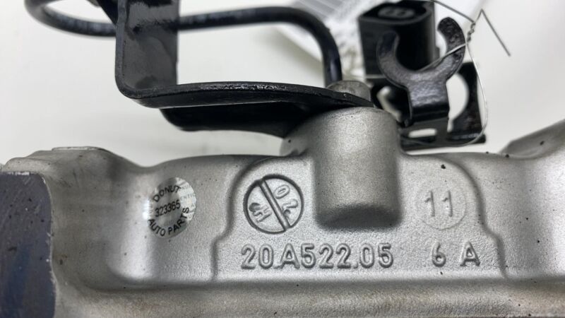 7P0 615 423 2011-2018 Porsche Cayenne Rear Driver Side Caliper w/ Brake Hose Line Left LH