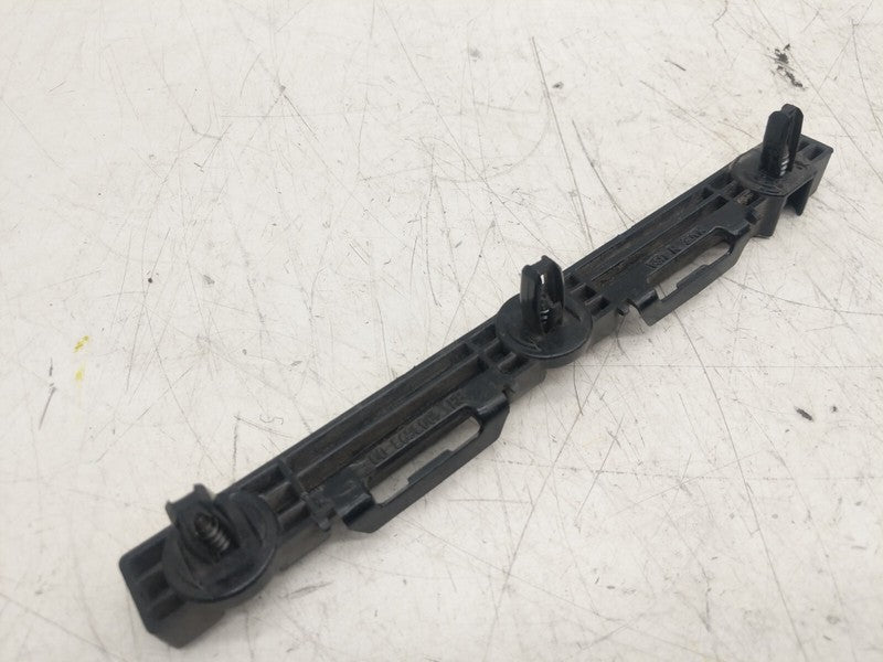 1003693 00 C ⭕ 12-20 Model S Front Right Rocker Panel Trim Molding Sill Bracket 1003693-00-C