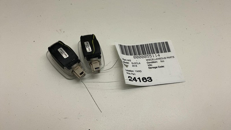 A0028202101 2012-2019 Mercedes-Benz GLE350 Front Left & Right Interior Courtesy Lamp Light