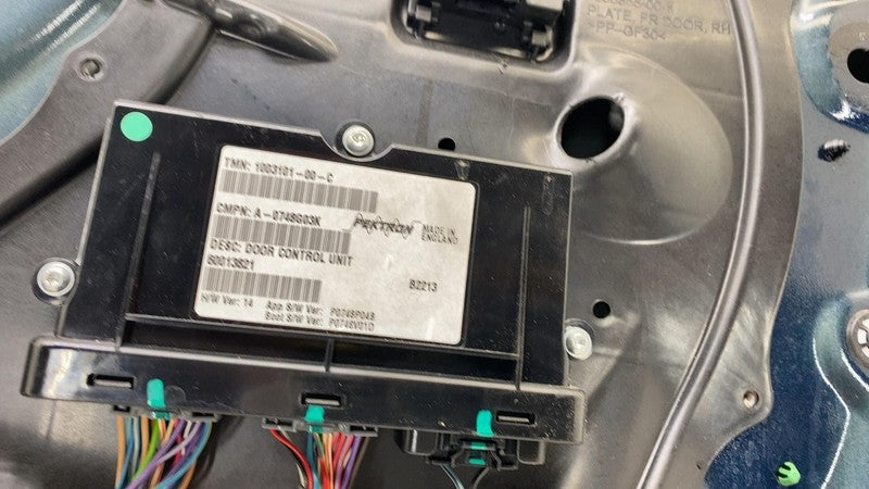 ⭕ 2012-2015 Tesla Model S Front Passenger Side Door Shell Panel Right 