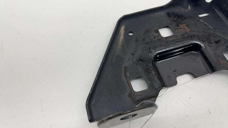 ⭕14-18 Chevy Silverado 1500 Front Right Side Bumper Inner Bracket Moun