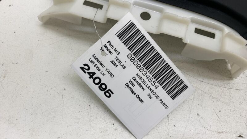 176982910B ⭕ 24-25 Model 3 Left & Right Side B-Pillar Middle Trim 1733773-11-E/1733794-11-E