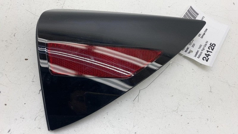 1715105-00-B ⭕24-25 Tesla Model 3 Right Door Cover Charge Port Reflector Trim RH 1715105-00-B
