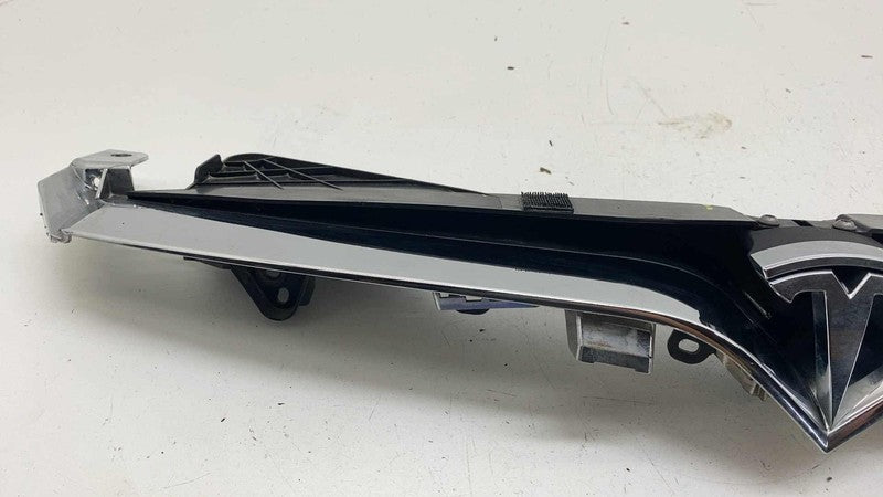 106247200F ⭕ 2016-2020 Tesla Model S MS Front Upper Grille T-badge Support Bar 1062472-00-F