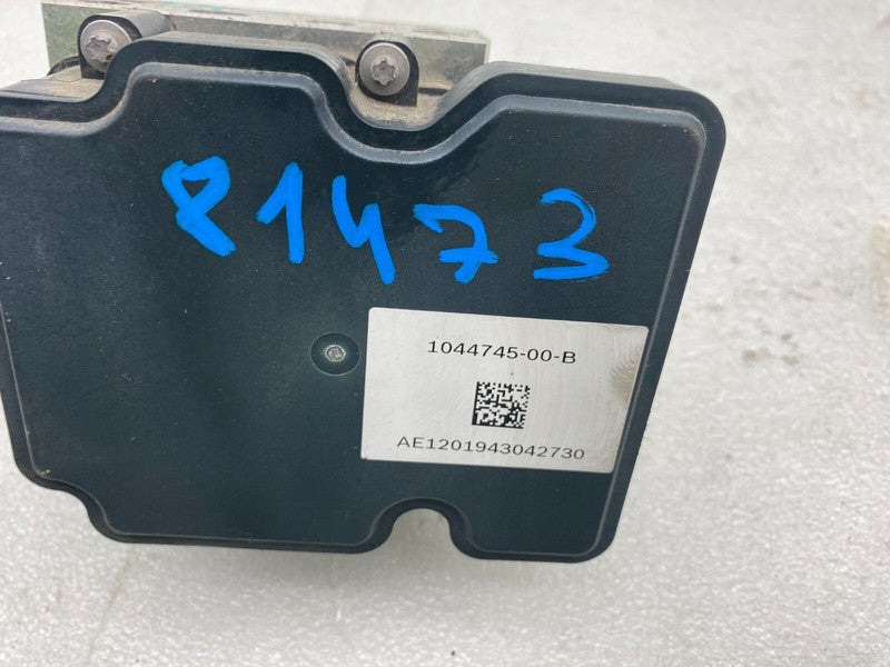 1044745 00 B ⭕ 2017-2023 Tesla Model 3 M3 Anti-Lock Brake System ABS Pump Module 1044745-00-B