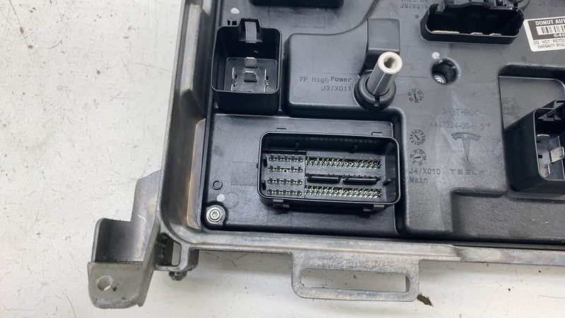 158399110D ⭕ 21-23 Tesla Model 3 Y Front Vehicle Electronic Controller Module 1583991-10-D