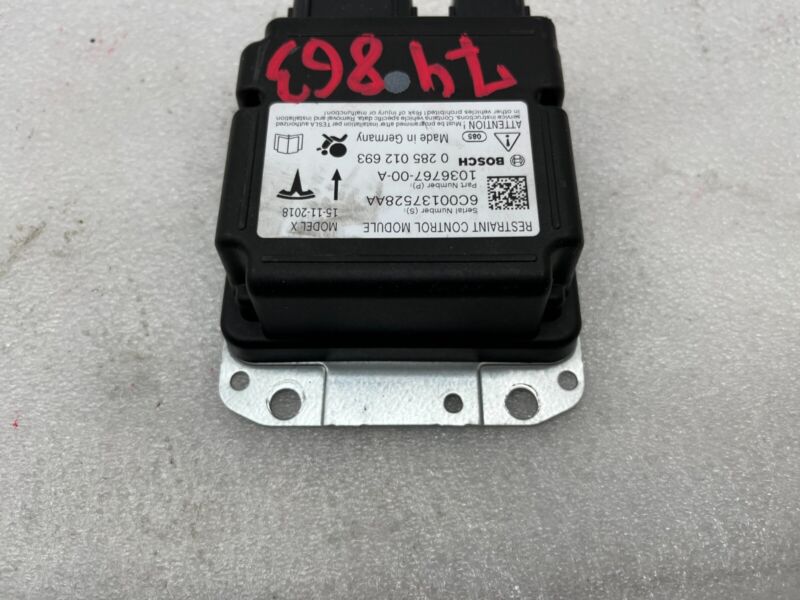 103676700A ⭕ 16-20 Tesla Model X Safety Restraint Control Module (Crash Data) 1036767-00-A