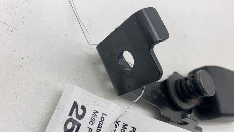 A2428600169 ⭕ 2013-2019 Mercedes-Benz B-Class Rear 2nd Row Seat Belt Buckle OEM A2428600169