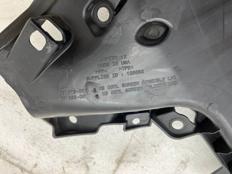 108167600G ⭕ 17-23 Model 3 Front Windshield Wiper Cowl Screen Underhood Panel 1081676-00-G