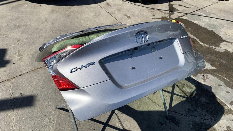 ⭕ 2018-2022 Toyota CHR Rear Trunk Lid Liftgate Tailgate Panel Assembly