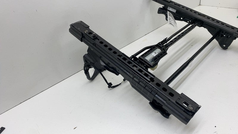 ⭕24 Porsche Cayenne Front Right 1st Row Seat Track Rail Frame & Adjust