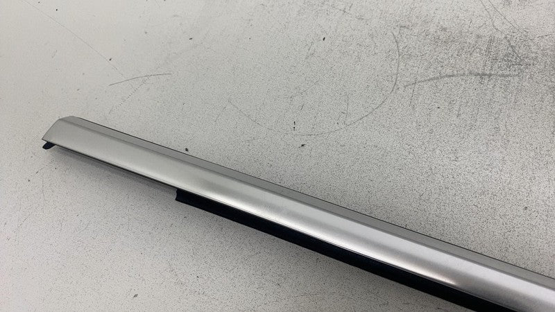 4KE 839 475 ⭕ 19-23 Audi E-Tron Quattro Rear Left Side Door Window Belt Moulding 4KE839475