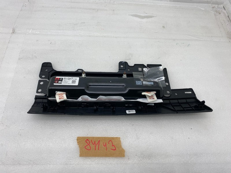 1077826 00 D ⭕ 17-23 Tesla Model Y 3 Right Knee Airbag Passenger Safety Module RH OEM 1077826