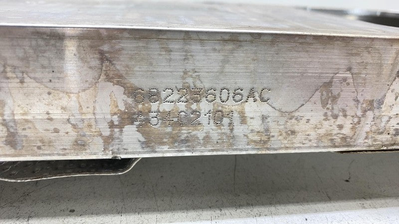 68223606AC ⭕ 17-25 Chrysler Pacifica Front Subframe Bracket with Stabilizer Bar 68223606AC