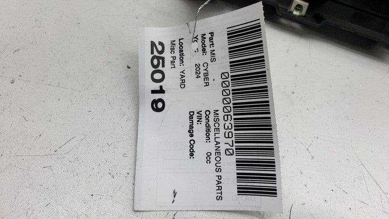 185173000H ⭕24-25 Tesla Cybertruck Foundation Series Front Dash IP Aerobracket 1851730-00-H
