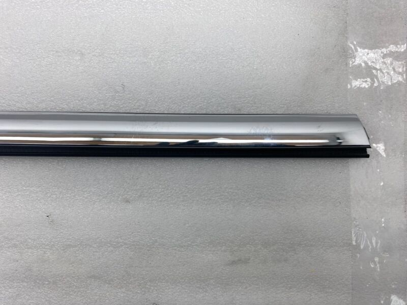 ⭕ 2016-2020 Tesla Model S Front Passenger Side Door Window Belt Molding Right RH