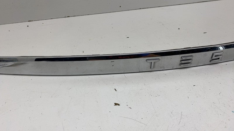 102577600A ⭕ 12-20 Tesla Model S Rear Liftgate Trunk Lid Chrome Trim Molding 1025776-00-A