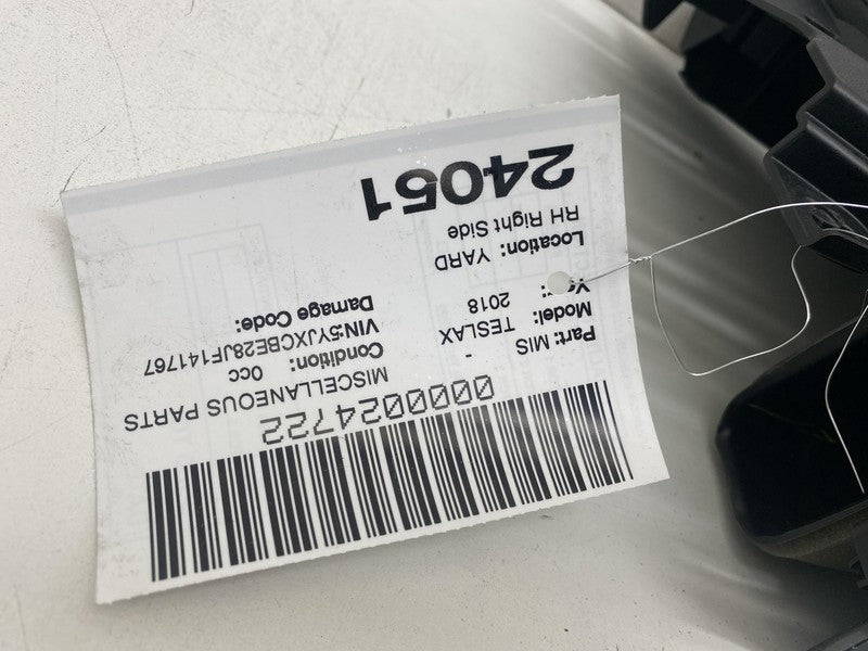 ⭕ 2016-2020 Tesla Model X B-Pillar Lower Trim and Air Duct Right RH 10