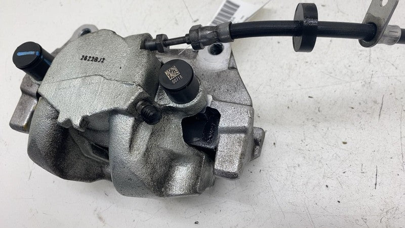 31681743 ⭕ 2021-2023 Polestar 2 Front Driver Brake Caliper w/ Hose Line Left LH 32300768