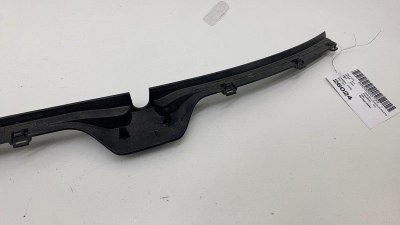 PT00028767 ⭕22-24 Rivian R1T R1S Front Hood Windshield Hider Flange Trim Molding PT00028767