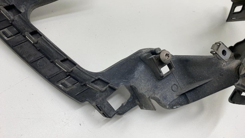 A1668852924 2016-2019 Mercedes-Benz GLE350 Rear Driver Left Bumper Mount Support Bracket OEM