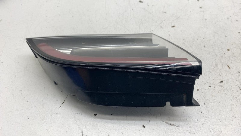 ⭕ 17-23 Model 3 Rear Left Inner Taillight LED Tail Lamp (3-Pin) LH 107