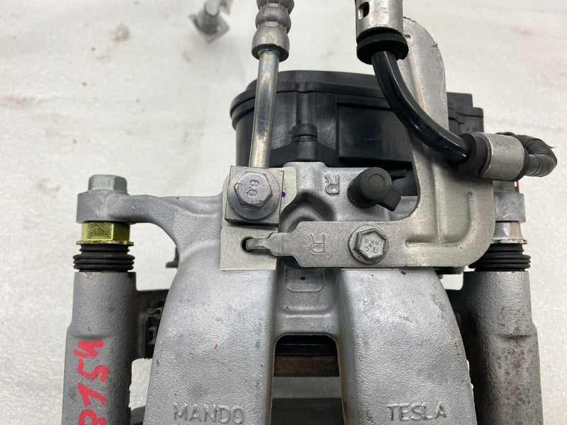 104462400H ⭕ 2017-2025 Tesla Model 3 Rear Right Caliper + Brake Hose Line BASE 1044624-00-H