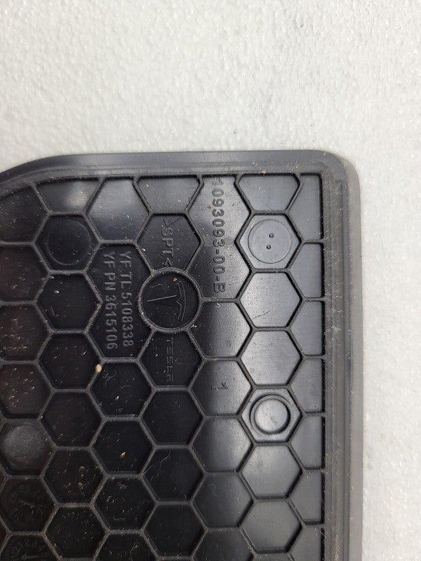 1093093 00 B ⭕17-23 Model 3 M3 Y MY Center Console Storage Rubber Mat Bin Insert 1093093-00-B