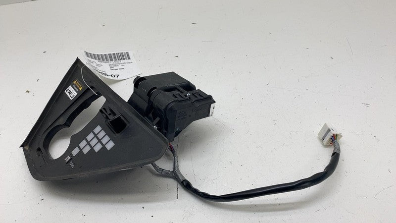 ⭕ 2022 2023 2024 Hyundai Ioniq 5 Charging Port Flap Cover Insert OEM 6