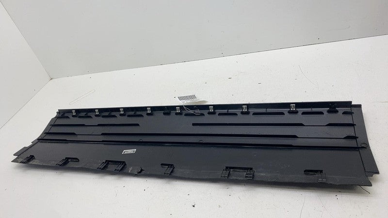 PT00742033A ⭕ 2025 Rivian R1S Passenger Side Rocker Molding Cover Panel Right PT00742033-A