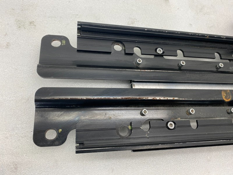 105971700B ⭕2016-2020 Tesla Model X Rear Left 2nd Row Seat Frame Plate Catcher 1059717-00-B