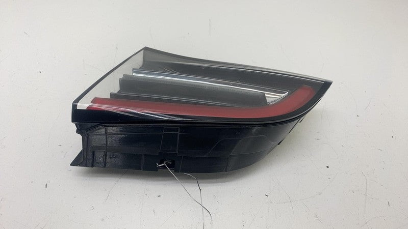 150208900B ⭕ 2020-2024 Model Y Rear Right Inner Taillight LED Tail Lamp 4-Pin 1502089-00-B