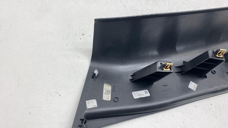 PT00001388 ⭕ 2022-2024 Rivian R1T Rear Right C-Pillar Lower Trim Cover Panel OEM PT00001388