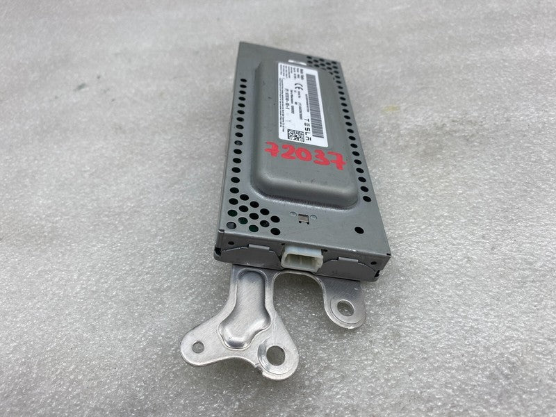 107974900E ⭕ 2017-2023 Model 3 Harman Becker FM/HD Audio Radio Receiver Module 1079749-00-E
