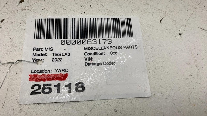 ⭕17-23 Model 3 Left & Right Center Console Carpet Trim 1561493-00-B/15