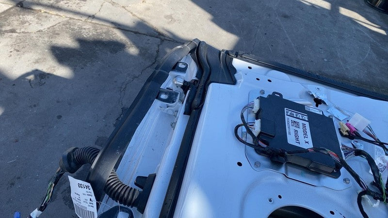 2016-2020 Tesla Model X Front Passenger Side Door Shell Panel Right Wh